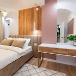 Center Elegance - Stylish 2br At Piata Amzei *