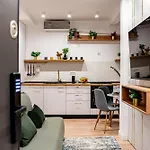 Center Elegance - Stylish 2br At Piata Amzei Apartamento *