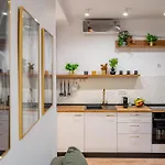 Apartamento Center Elegance - Stylish 2br At Piata Amzei *