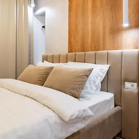 Center Elegance - Stylish 2br At Piata Amzei Appartement *